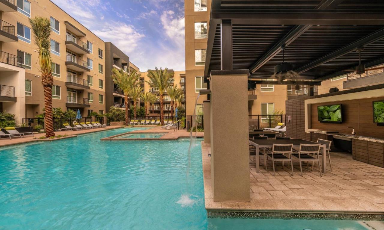 Frontdesk Old Town Apts Scottsdale Apartment Exterior photo